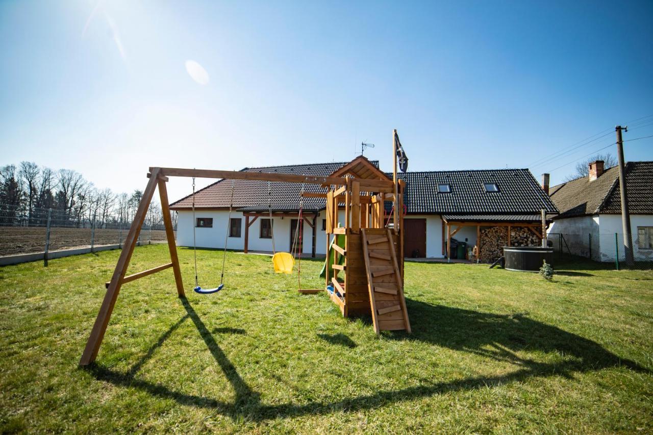 Apartman Dvorce Stráž nad Nežárkou Bagian luar foto
