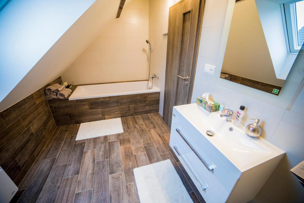 Apartman Dvorce Stráž nad Nežárkou Bagian luar foto
