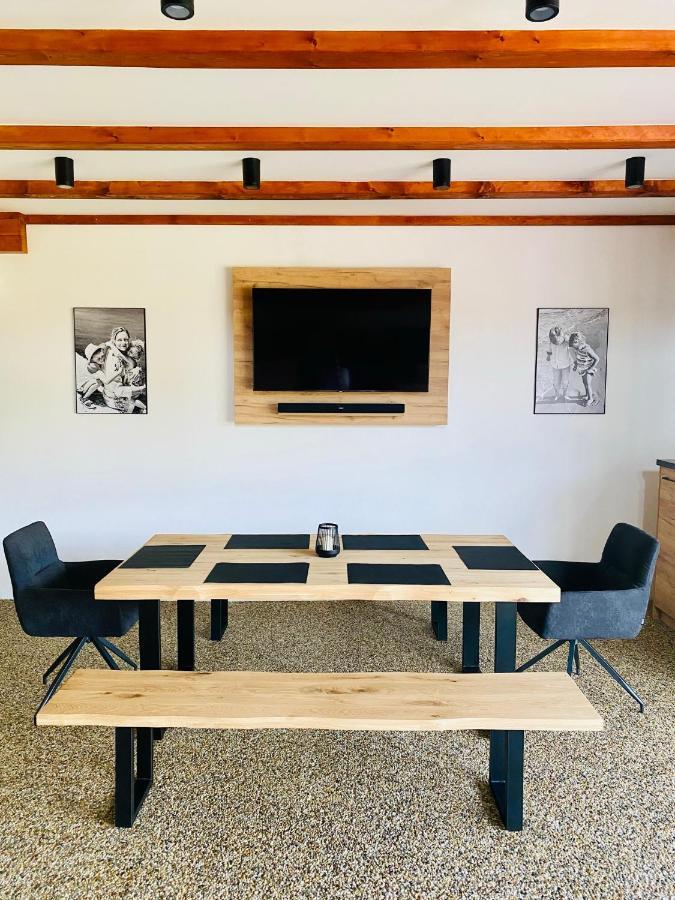 Apartman Dvorce Stráž nad Nežárkou Bagian luar foto